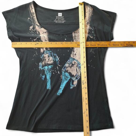 VTG Y2K GAP x Whitney Biennial Graphic Tee Designer Marilyn Minter Black Blue M - Picture 4 of 4